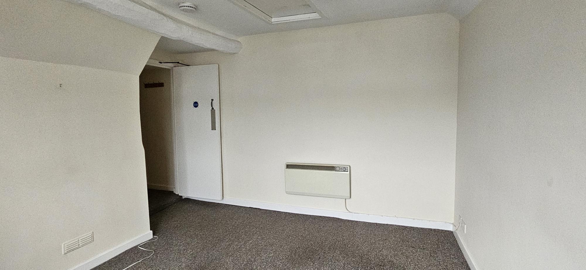 10-10B Mill St, Cannock for lease Interior Photo- Image 1 of 2