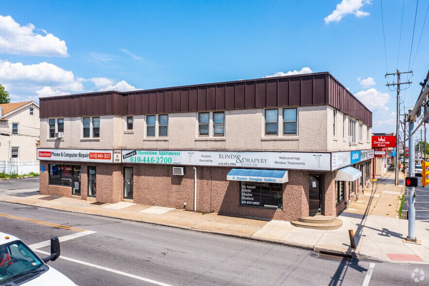 1241-1247 W Chester Pike, Havertown, PA à louer - Photo principale - Image 1 de 8