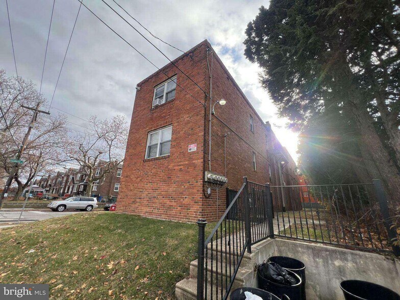 344 Van Kirk St, Philadelphia, PA à vendre - Photo du bâtiment - Image 2 de 8