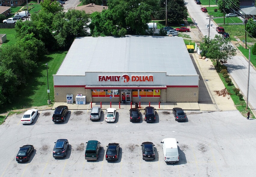 6440 W Florissant Ave, Saint Louis, MO for lease - Building Photo - Image 2 of 4