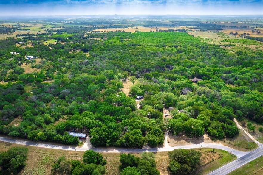 12135 FM 1322, Luling, TX for sale - Primary Photo - Image 1 of 22