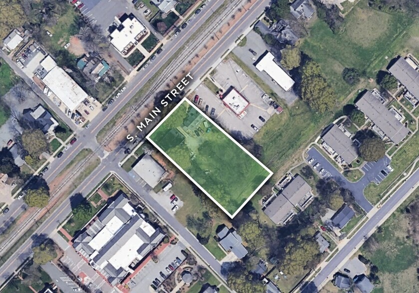 220-Unit Multi-Family Development portfolio of 3 properties for sale on LoopNet.ca - Primary Photo - Image 2 of 3