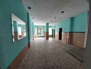Retail in Alcalá de Henares, Madrid for lease Interior Photo- Image 2 of 14