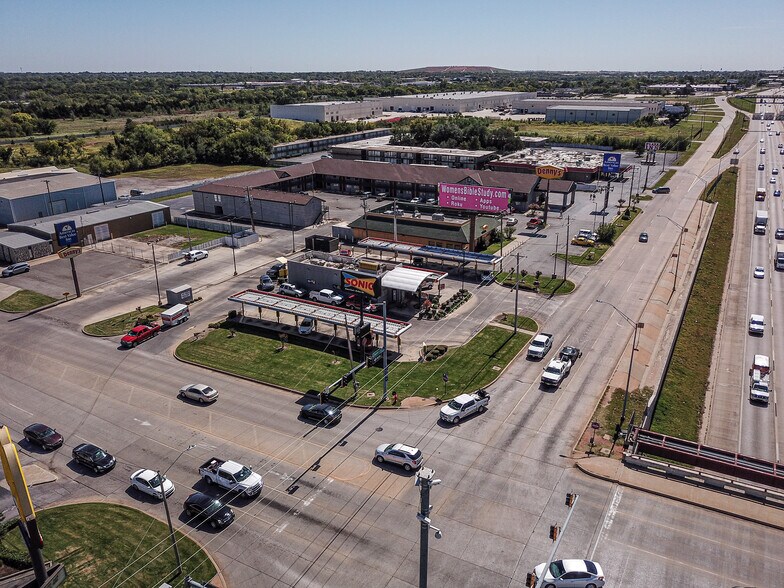 3000 S I 35 Service Rd, Oklahoma City, OK à louer - Photo du bâtiment - Image 2 de 4