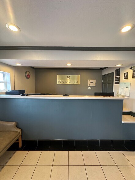 901 Conley Rd, Columbia, MO à vendre - Photo du bâtiment - Image 3 de 4