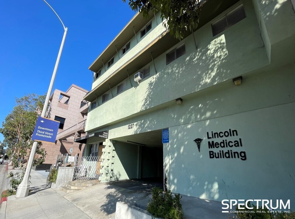 1227 Lincoln Blvd, Santa Monica, CA for lease Primary Photo- Image 1 of 2