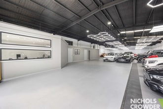 16 Taunton Dr, Cheltenham for lease Interior Photo- Image 2 of 11