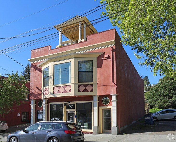 217-243 W Richmond Ave, Richmond, CA à louer - Photo du bâtiment - Image 2 de 43