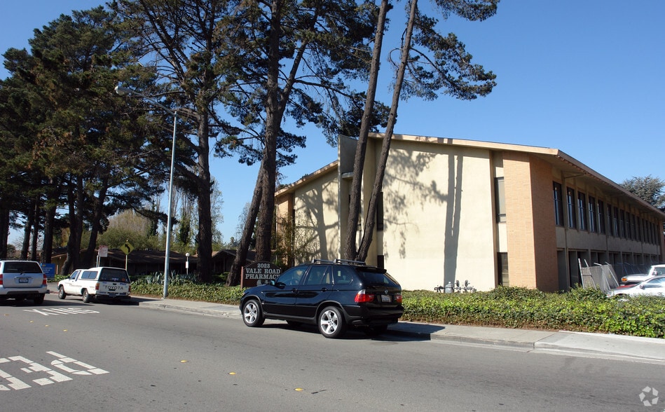 2023 Vale Rd, Richmond, CA for sale - Building Photo - Image 2 of 2