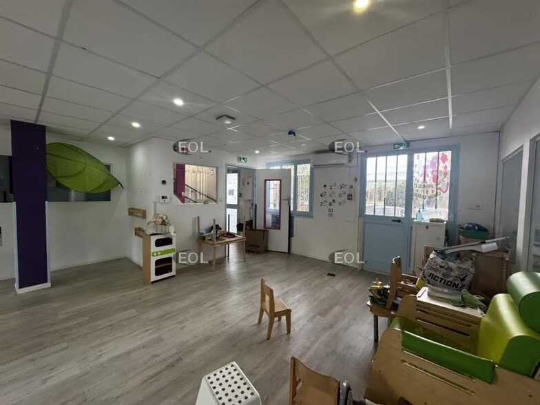 Office in Wissous for lease - Building Photo - Image 3 of 4