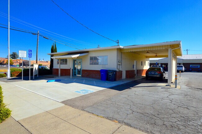 More details for 705/717 Pine Street, Red Bluff, CA 96080 – for Sale, Red Bluff, CA