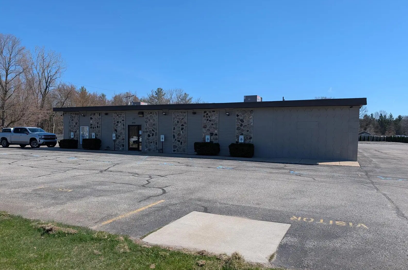2808 S Milliron Rd, Muskegon, MI for sale Primary Photo- Image 1 of 2