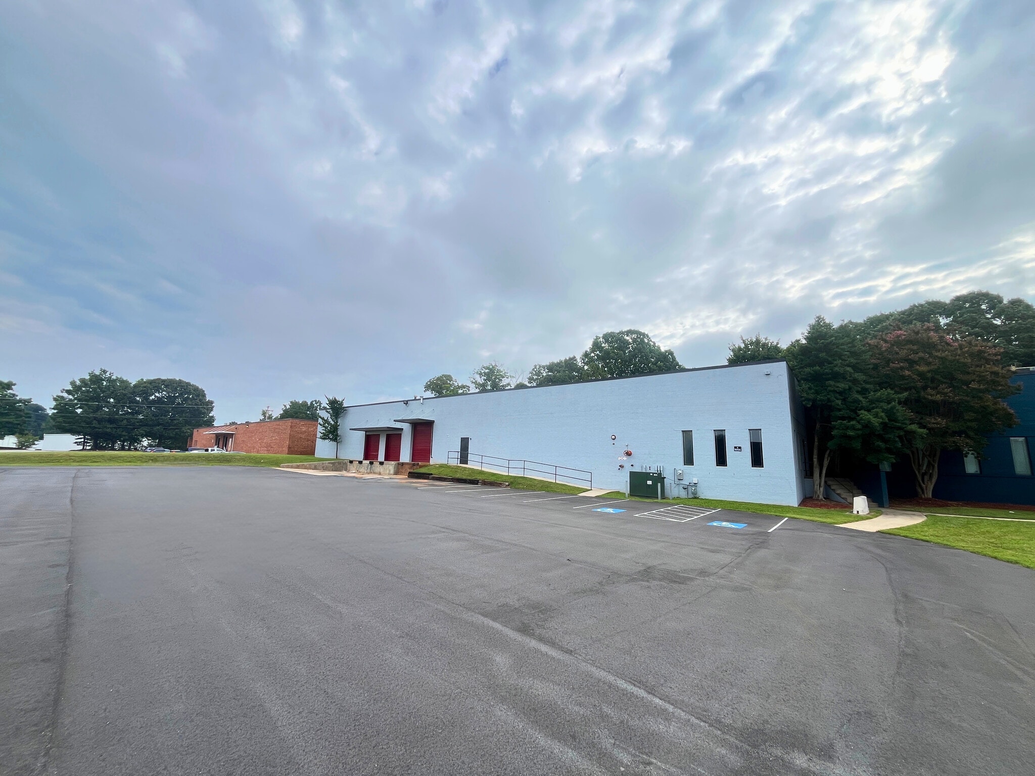 705 Baker Ct, High Point, NC for lease Building Photo- Image 1 of 10