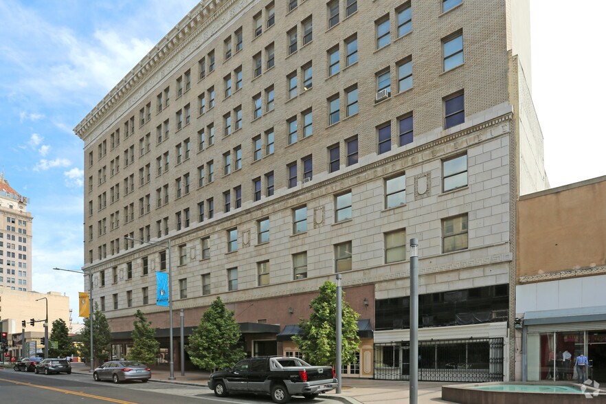 2014 Tulare St, Fresno, CA à louer - Photo du bâtiment - Image 3 de 24