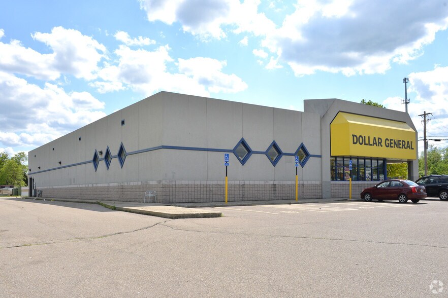 11850 Hamilton Ave, Cincinnati, OH à vendre - Photo du bâtiment - Image 2 de 3