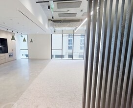 2221 N Miami Ave, Miami, FL à louer Numérisation 3D de Matterport- Image 1 de 1
