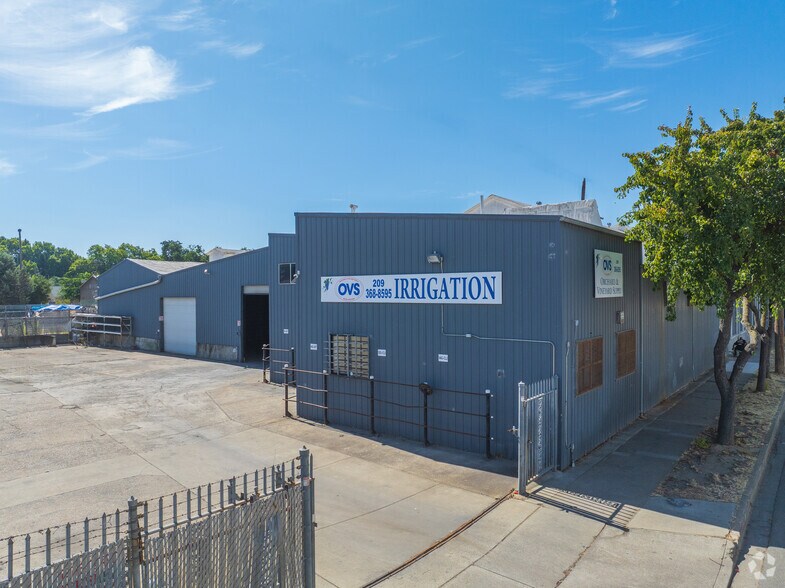 418 N Sacramento St, Lodi, CA à vendre - Photo du bâtiment - Image 3 de 20