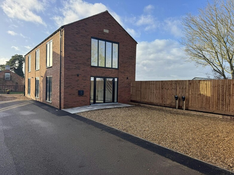 Welford Road Road, Naseby for lease - Building Photo - Image 3 of 9