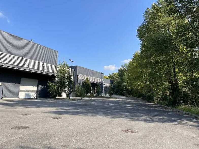 230 Rue Henri Delaunay, Aix-en-Provence for lease - Building Photo - Image 3 of 14