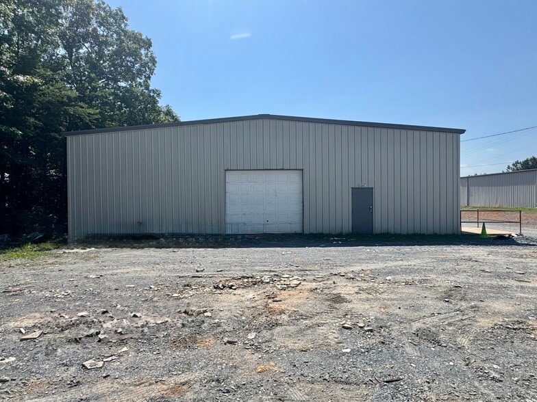 2454 N Fayetteville St, Asheboro, NC à louer - Photo du bâtiment - Image 3 de 9