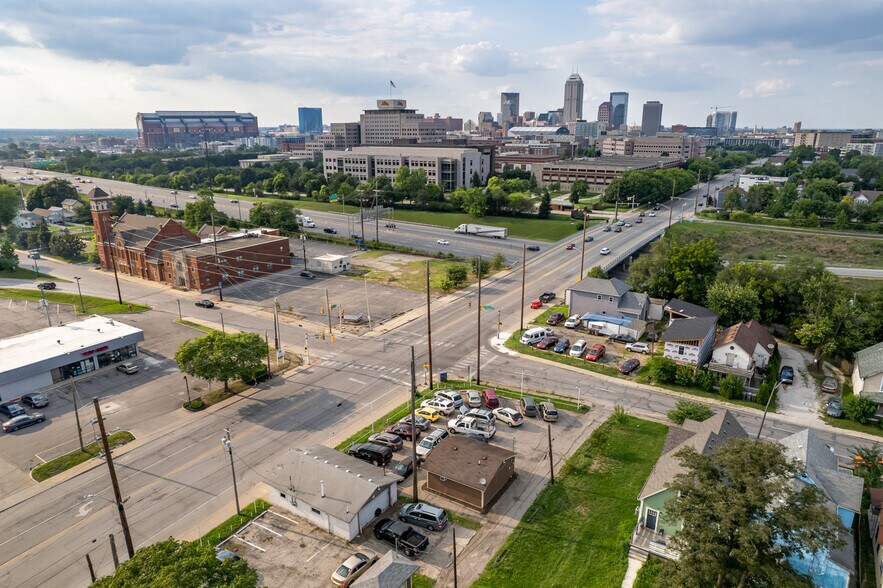 1101 S East St, Indianapolis, IN à vendre - Photo du bâtiment - Image 3 de 18