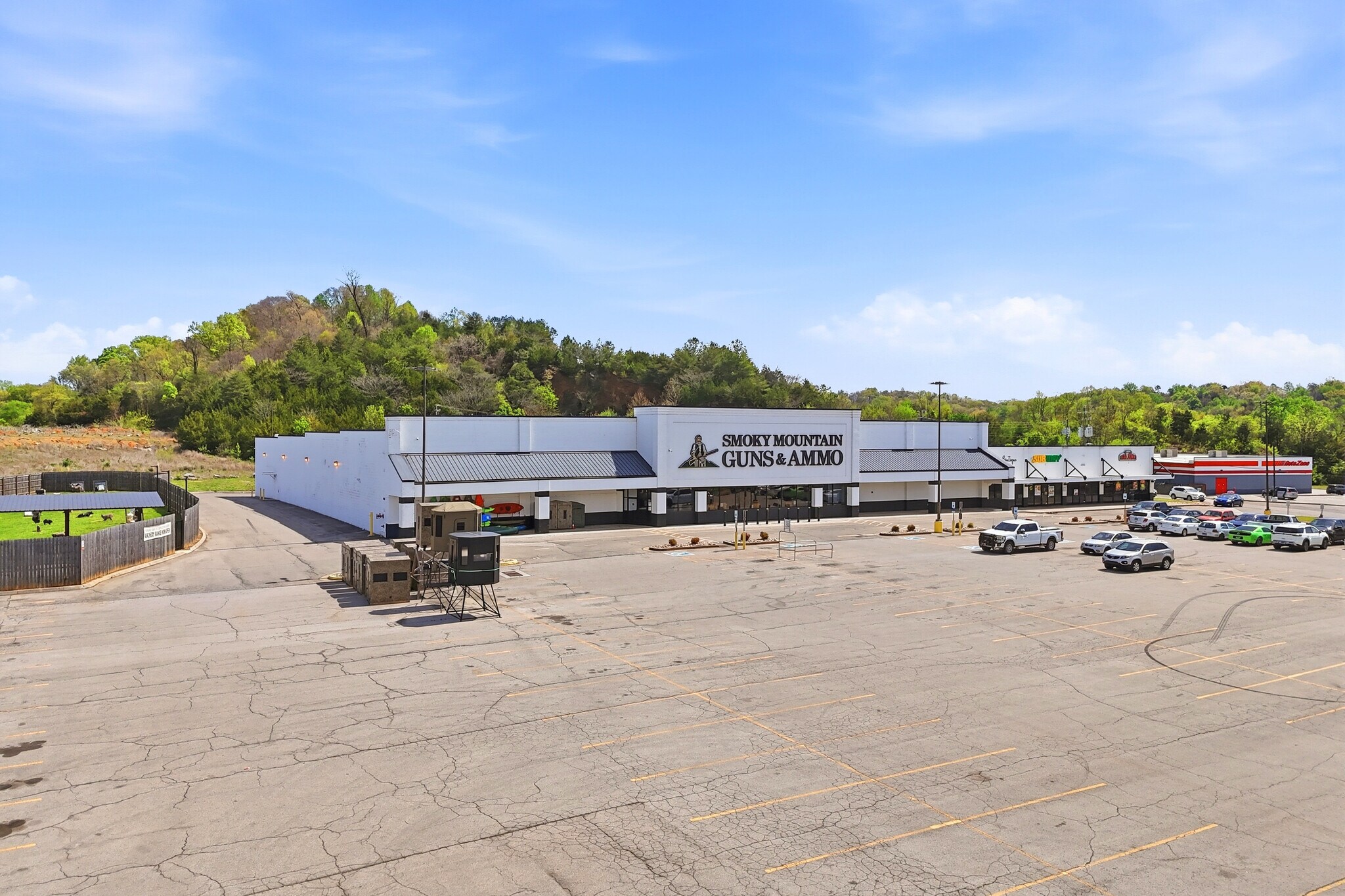 6213-6221 Riverview Crossing Dr, Knoxville, TN à louer Photo principale- Image 1 de 10