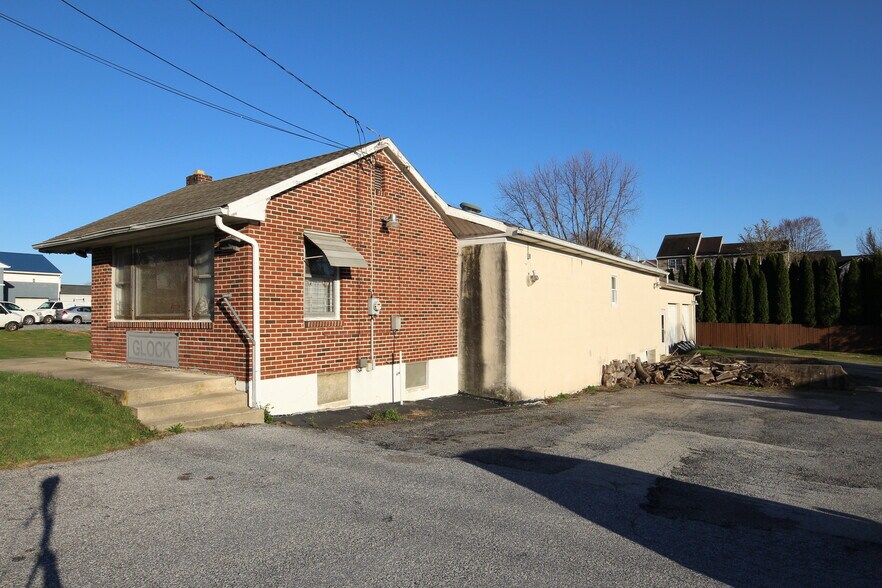 72 Maple St, East Prospect, PA à vendre - Photo du bâtiment - Image 2 de 27