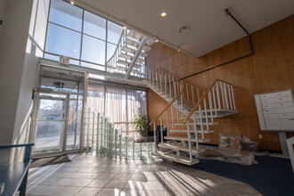 12 Cranfield Rd, Toronto, ON for lease Lobby- Image 2 of 10