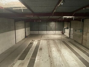 Flex in Saint-Denis for lease Interior Photo- Image 2 of 9