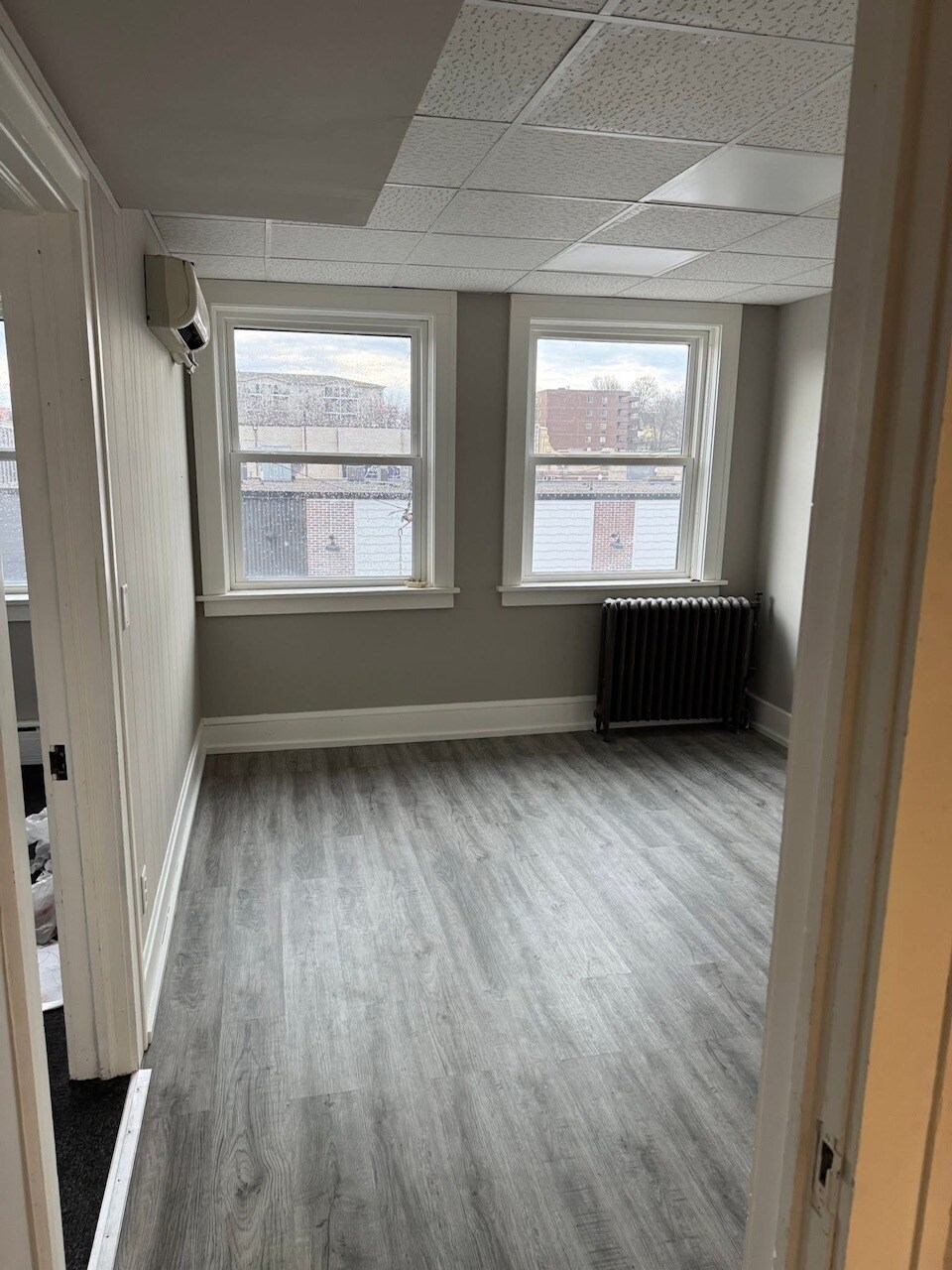 22 Division St, Buffalo, MN for lease Interior Photo- Image 1 of 8