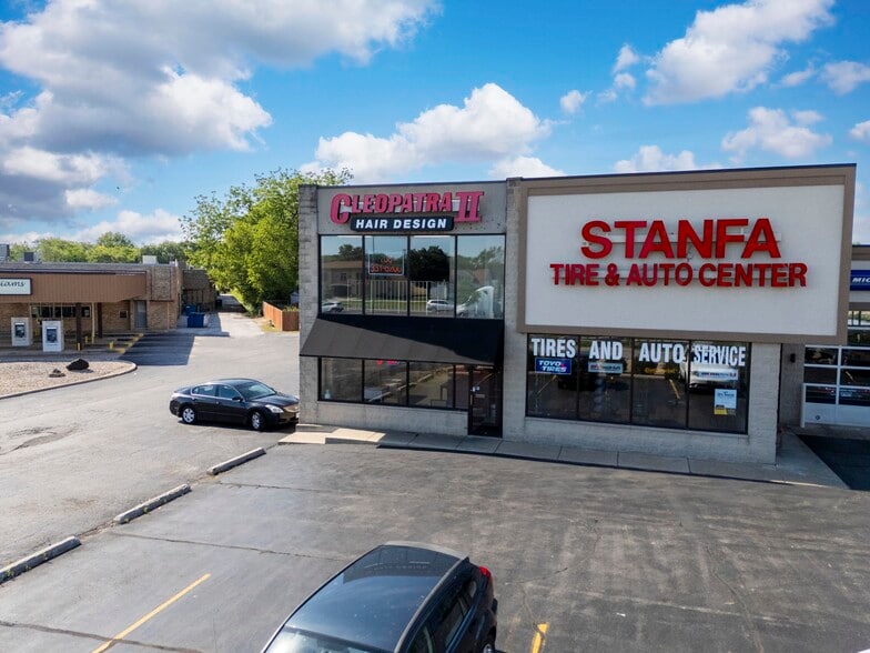 16224 Prince Dr, South Holland, IL for sale - Building Photo - Image 2 of 7