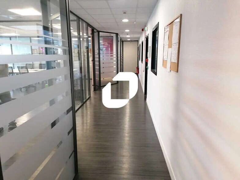 Bureau dans Bezons à louer - Photo intérieure - Image 2 de 6