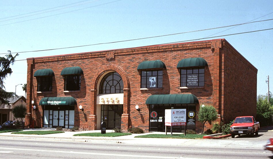 3755 Washington Blvd, Fremont, CA à louer - Photo du bâtiment - Image 2 de 15