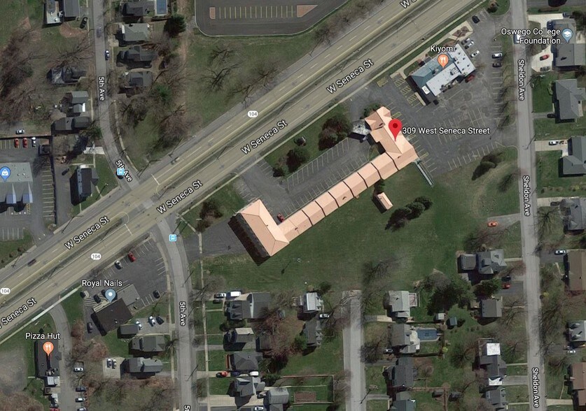 309 W Seneca St, Oswego, NY à vendre - Aérien - Image 2 de 3