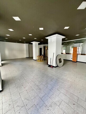 Plus de détails pour Commerce de détail à louer