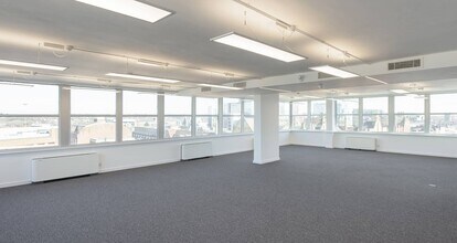 Broad St, Reading à louer Photo intérieure- Image 2 de 2