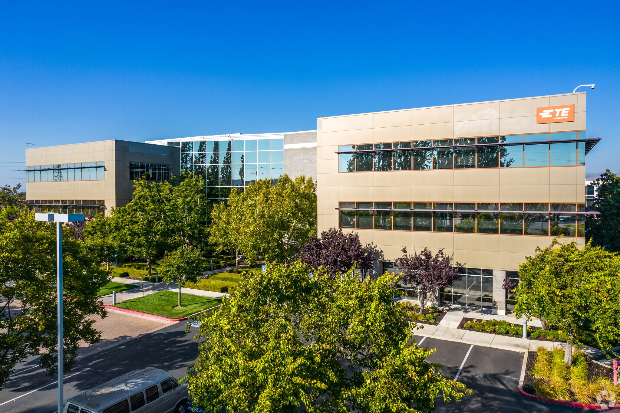 6900 Paseo Padre Pky, Fremont, CA for lease Building Photo- Image 1 of 7