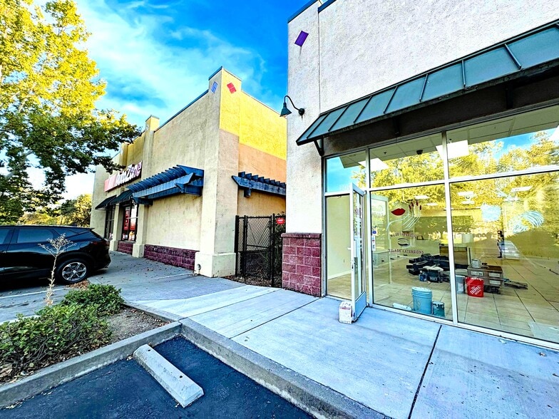 9230 Elk Grove Florin Rd, Elk Grove, CA for lease - Building Photo - Image 3 of 18