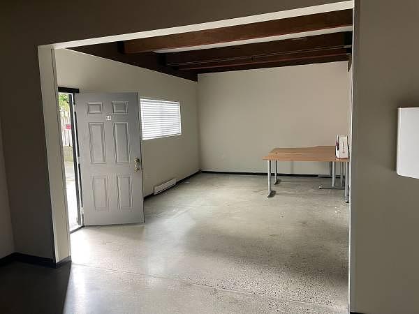 7673 6th St, Burnaby, BC à louer Photo intérieure- Image 1 de 1