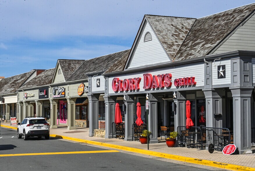 13810-13860 Braddock Rd, Centreville, VA à louer - Photo du bâtiment - Image 2 de 9