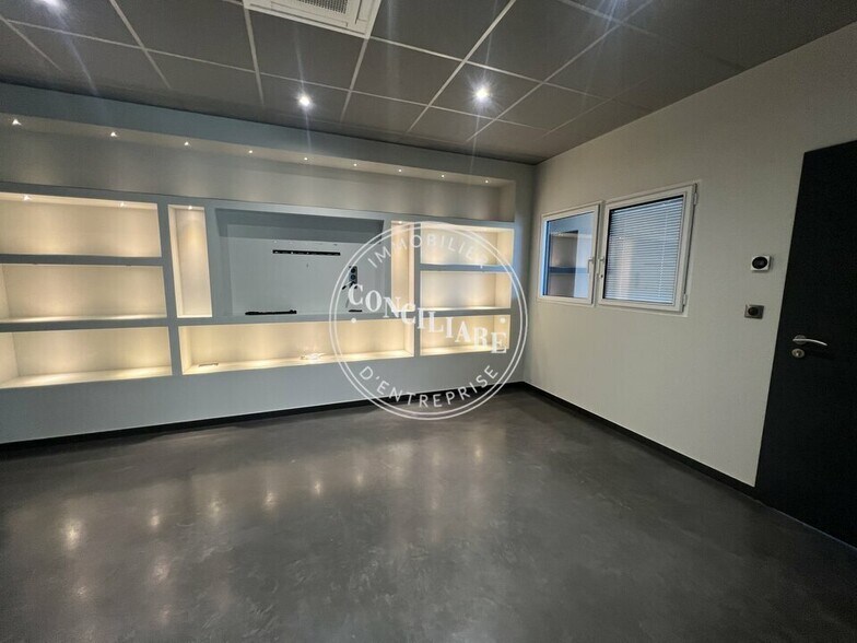 3 Chemin De La Chasse, Colomiers for lease - Interior Photo - Image 2 of 9
