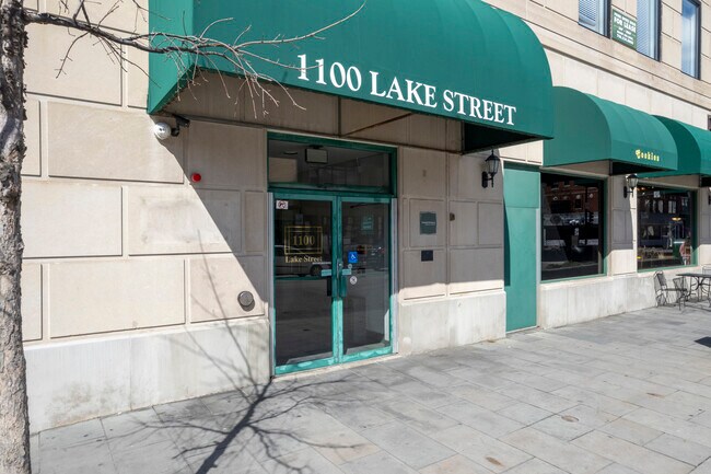 More details for 1100 Lake St, Oak Park, IL - Office for Lease