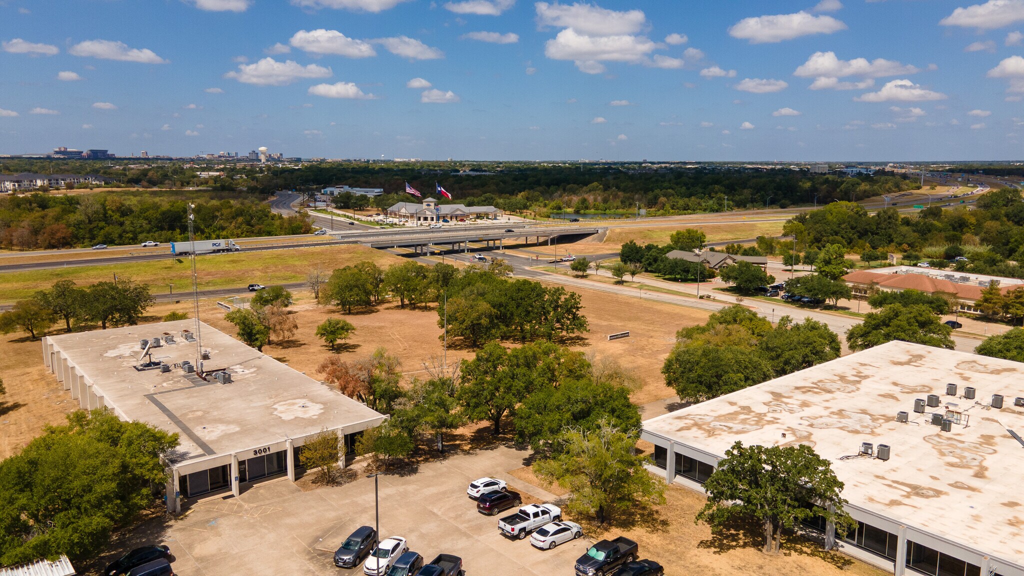 3005 S Earl Rudder Fwy, College Station, TX à vendre Photo du bâtiment- Image 1 de 12