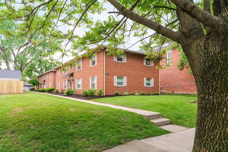 295 Thurman Ave, Columbus, OH à vendre - Photo du bâtiment - Image 1 de 52