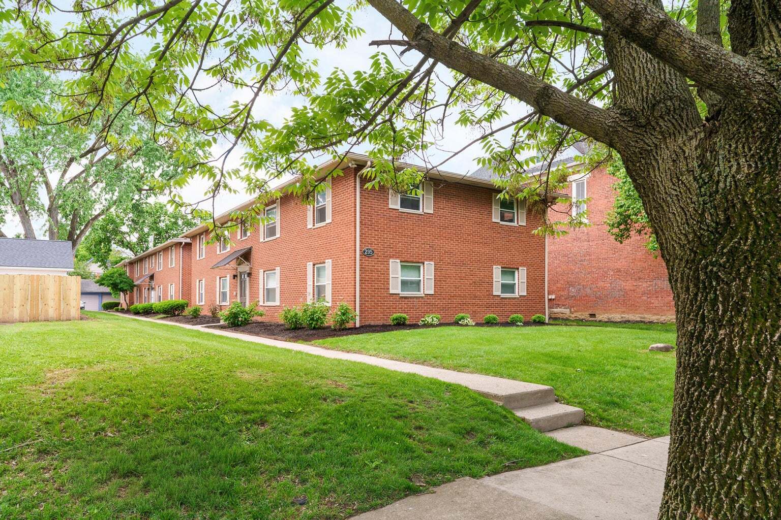 295 Thurman Ave, Columbus, OH à vendre Photo du bâtiment- Image 1 de 53