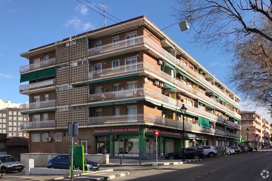 Avenida del Ejército, 42, Arganda del Rey, Madrid à louer - Photo du bâtiment - Image 2 de 2
