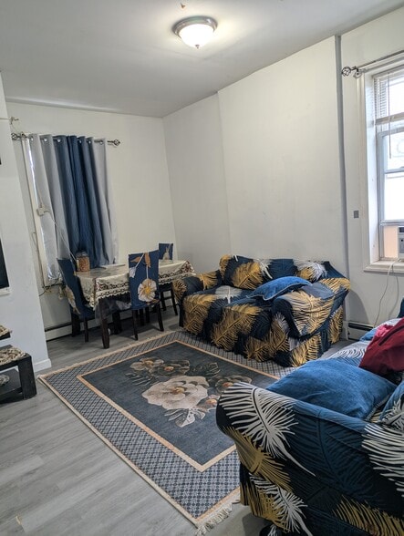 114 Mallory Ave, Jersey City, NJ for sale - Building Photo - Image 2 of 13