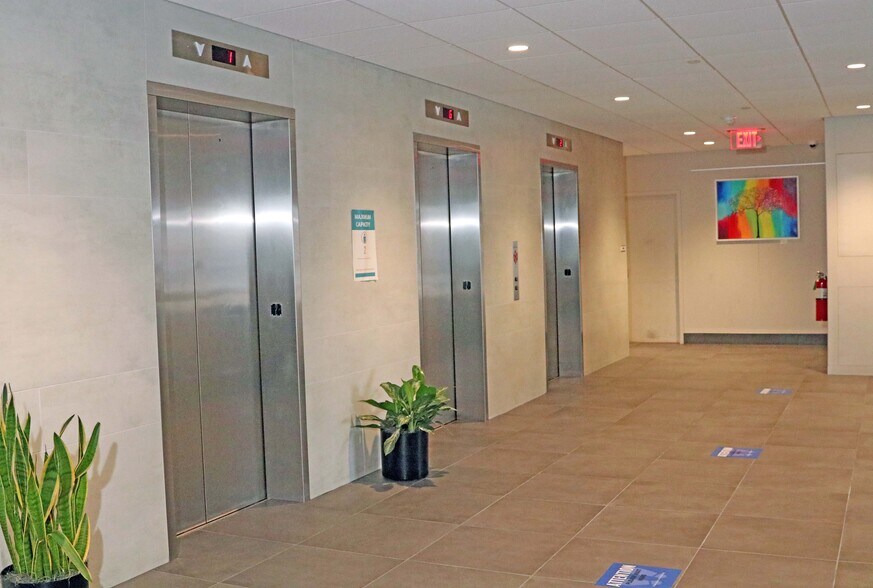 30 Temple St, Nashua, NH à louer - Photo intérieure - Image 2 de 6