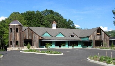 641 Main St s, Woodbury, CT à louer - Photo du bâtiment - Image 2 de 5