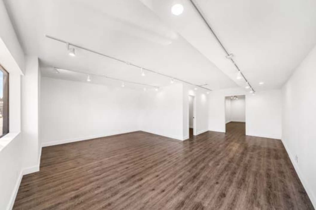 2711 E Coast Hwy, Corona Del Mar, CA for lease Interior Photo- Image 1 of 3